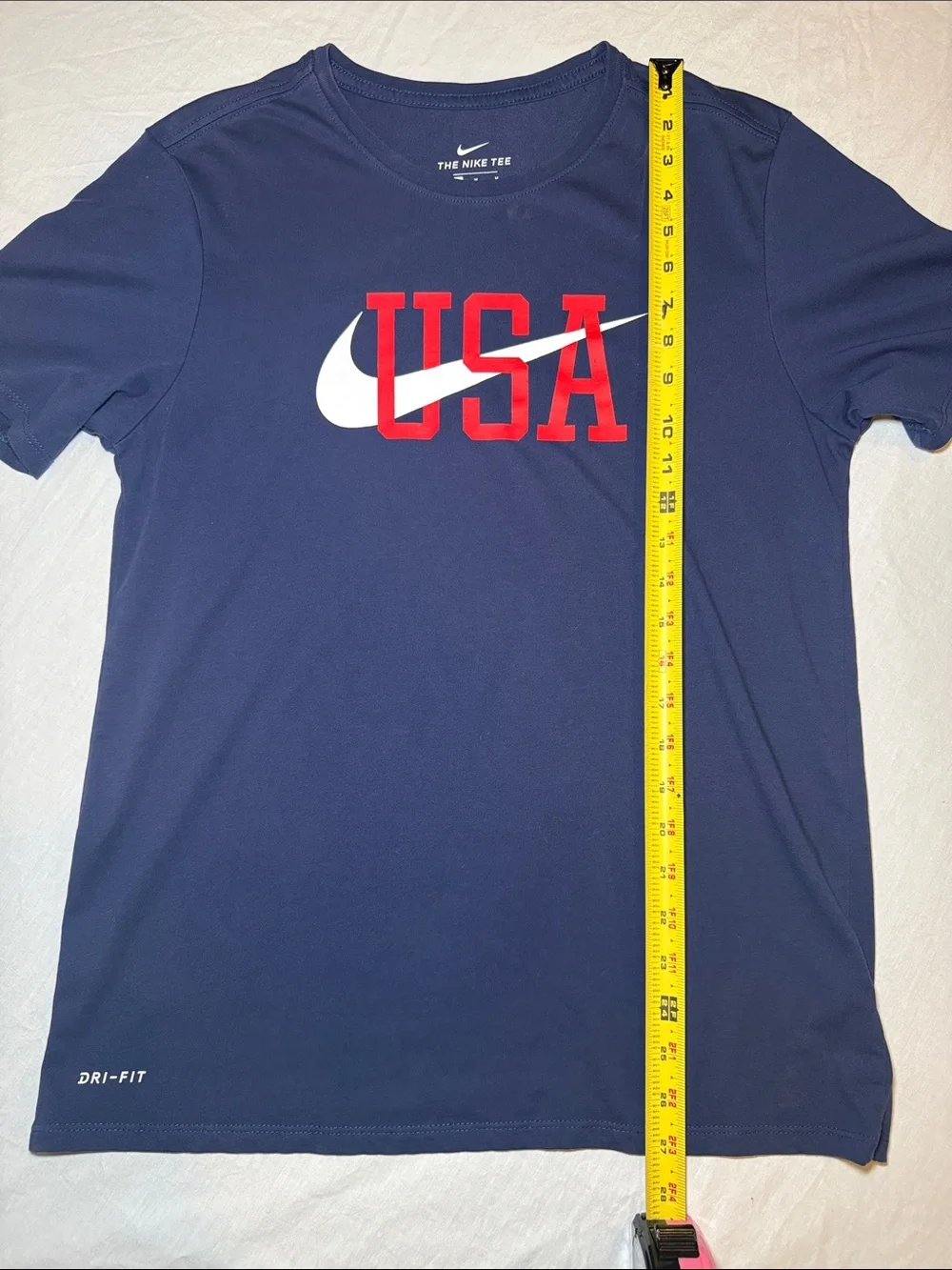 Nike Men’s The Nike Tee Dri-Fit USA Swoosh Tshirt Size Medium EUC